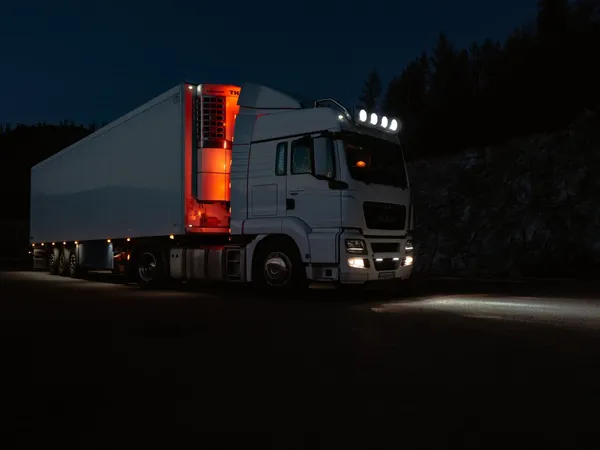 Trailer lighting and wiring guide - truck with full lighting at night